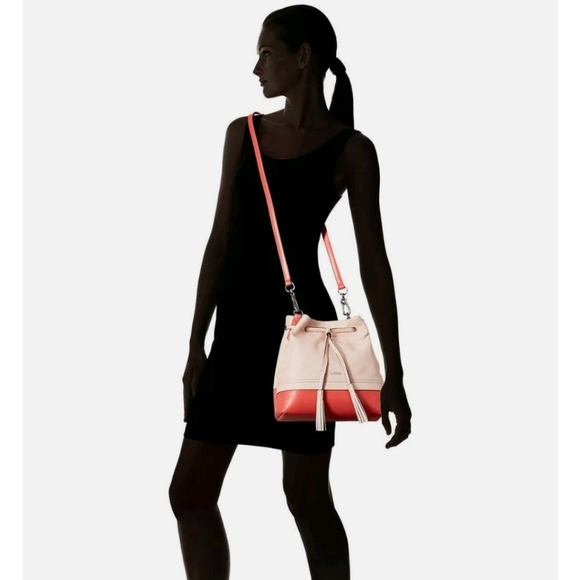 Lodies Kate Cara leather  convertible drawstring - Picture 4 of 4